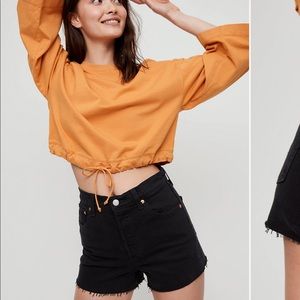 Levi’s Ribcage Short